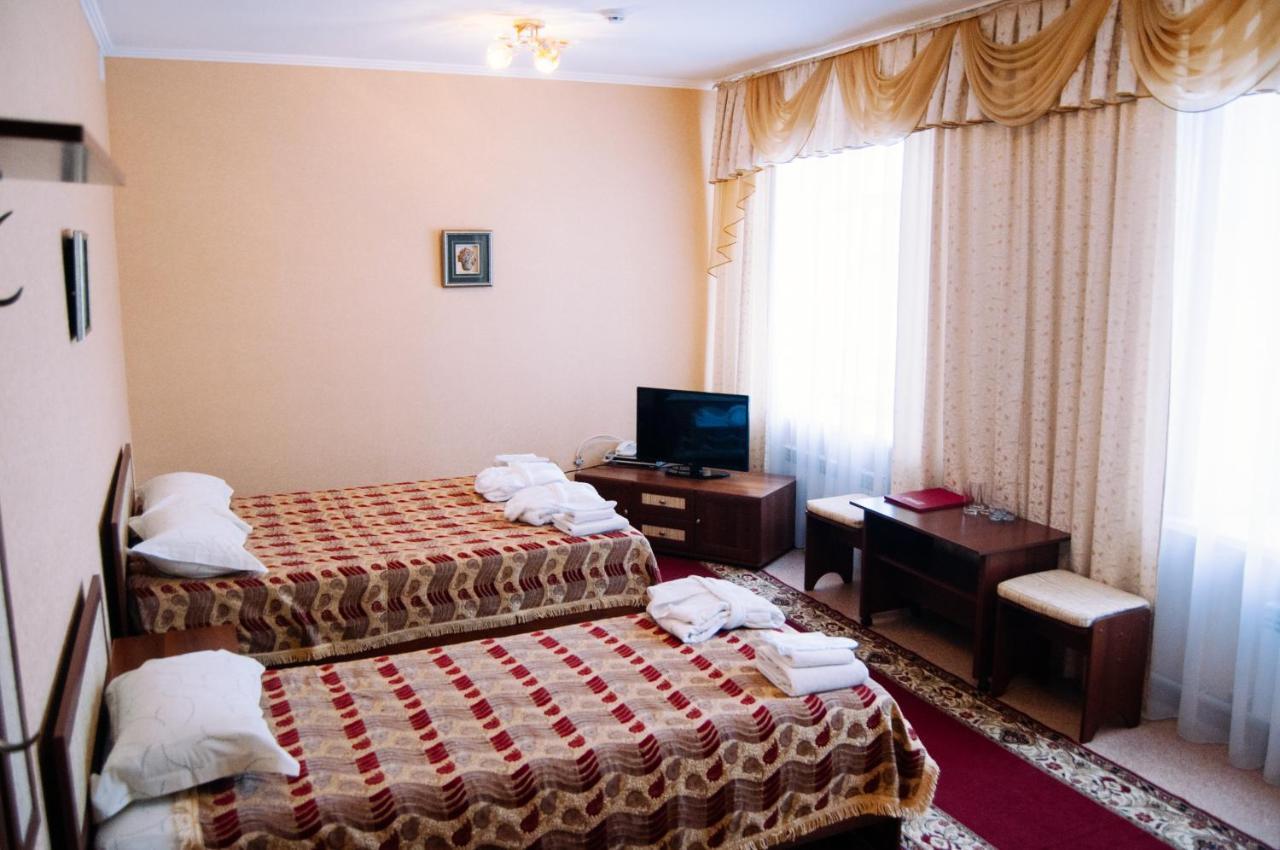 Mirage Hotel Kosztanaj Kültér fotó