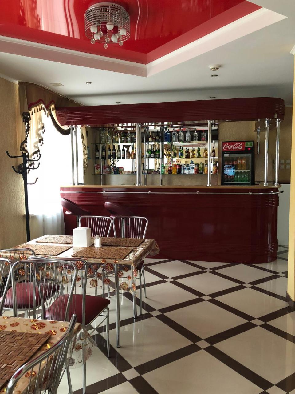 Mirage Hotel Kosztanaj Kültér fotó
