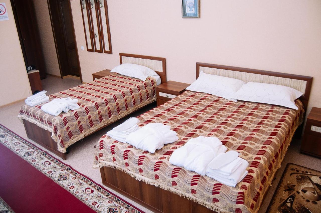 Mirage Hotel Kosztanaj Kültér fotó